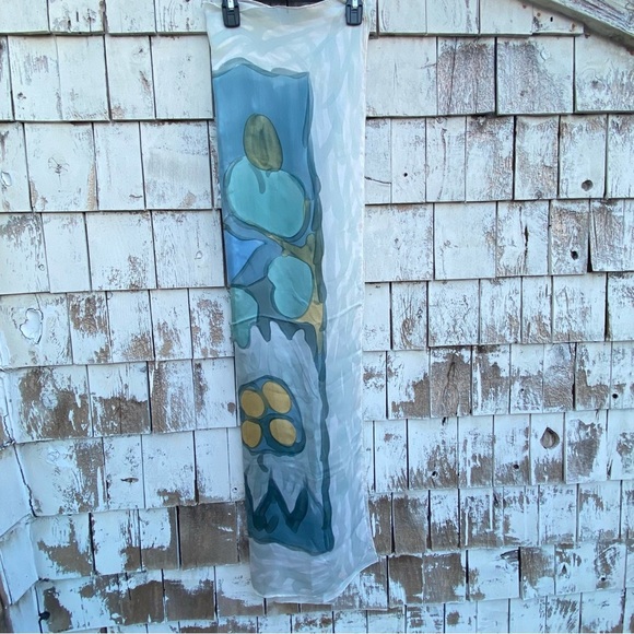 Silk Blue/White Lightweight Scarf/Wrap - Picture 4 of 9